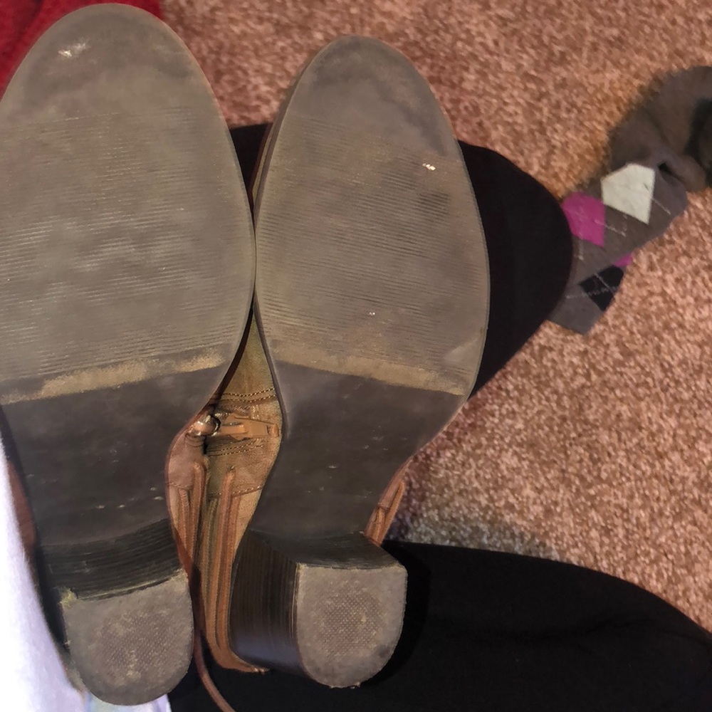 AE Booties - Picture 4 of 4